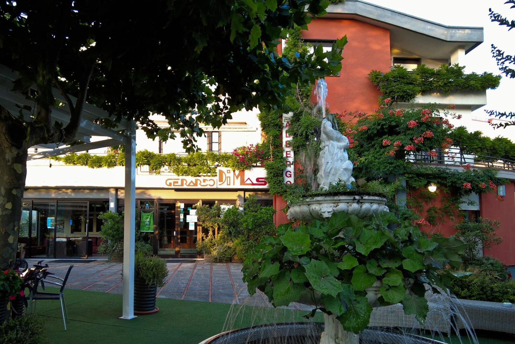 Ristorante Albergo Gerardo Di Masi Caposele Ngoại thất bức ảnh
