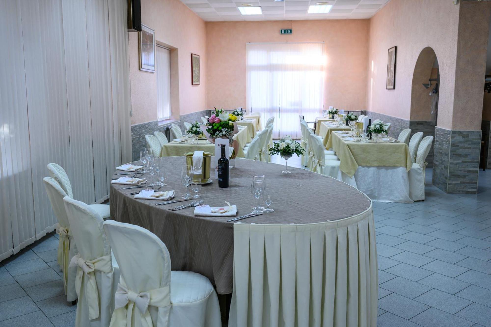 Ristorante Albergo Gerardo Di Masi Caposele Ngoại thất bức ảnh