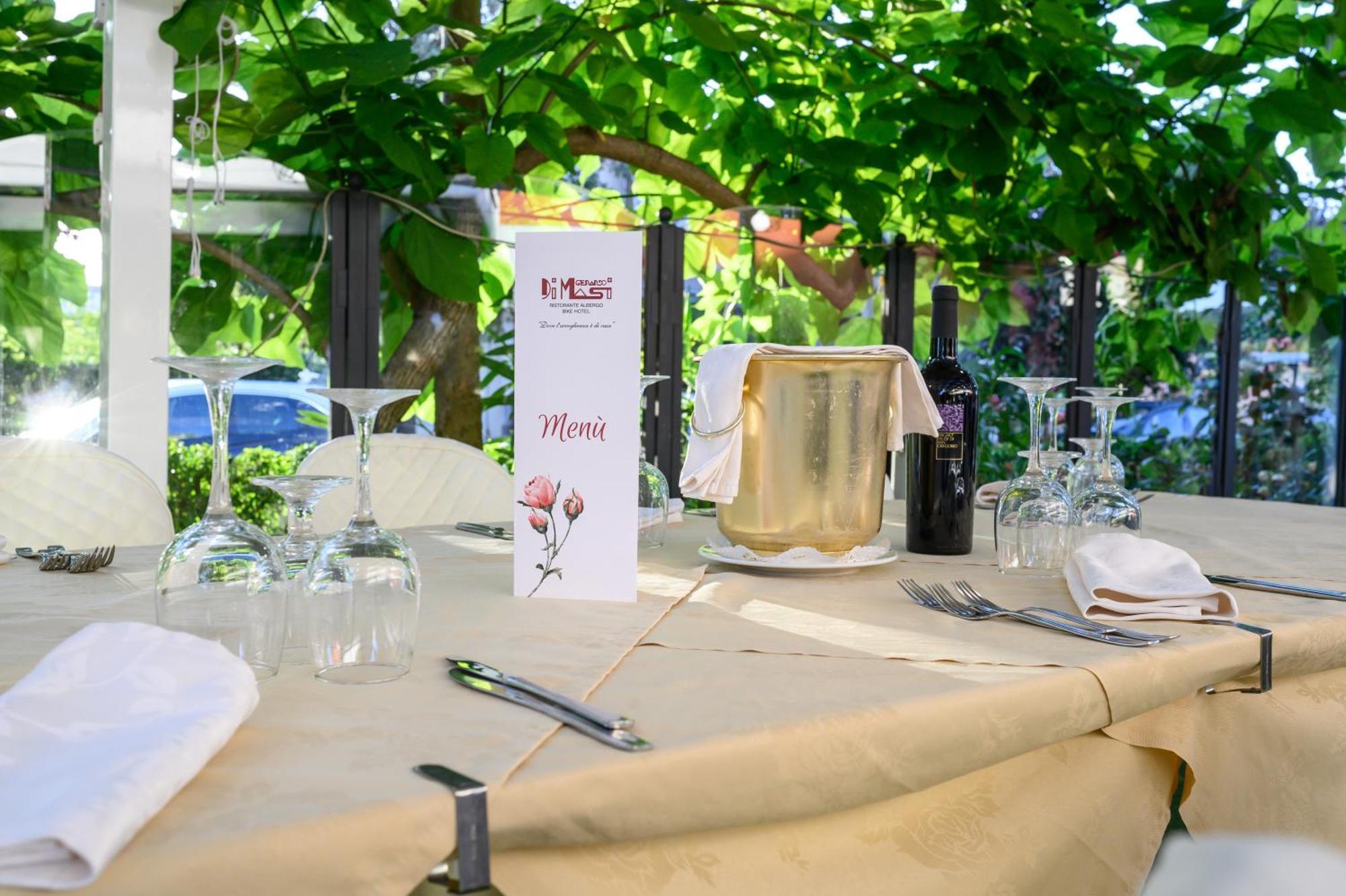 Ristorante Albergo Gerardo Di Masi Caposele Ngoại thất bức ảnh