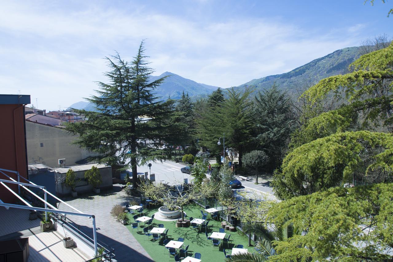 Ristorante Albergo Gerardo Di Masi Caposele Ngoại thất bức ảnh