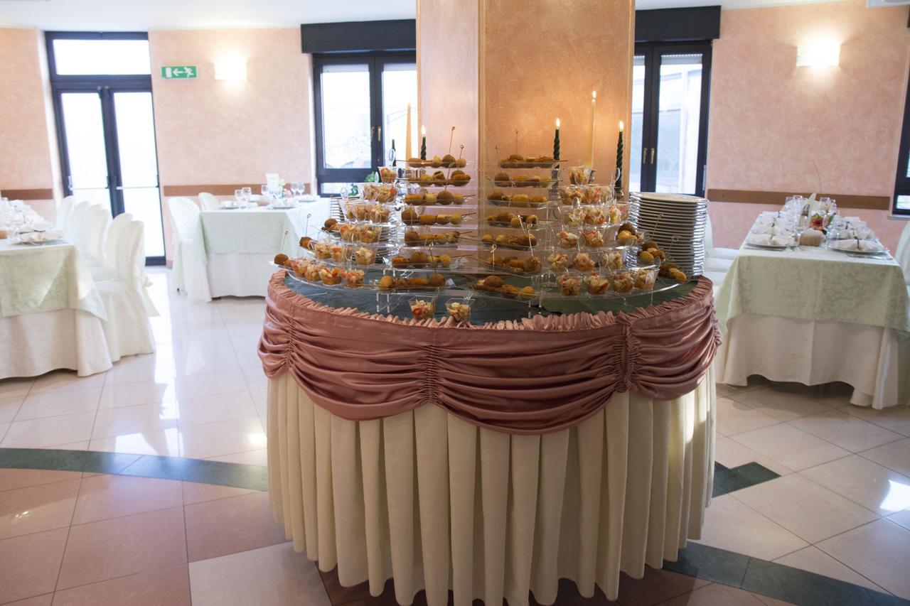 Ristorante Albergo Gerardo Di Masi Caposele Ngoại thất bức ảnh