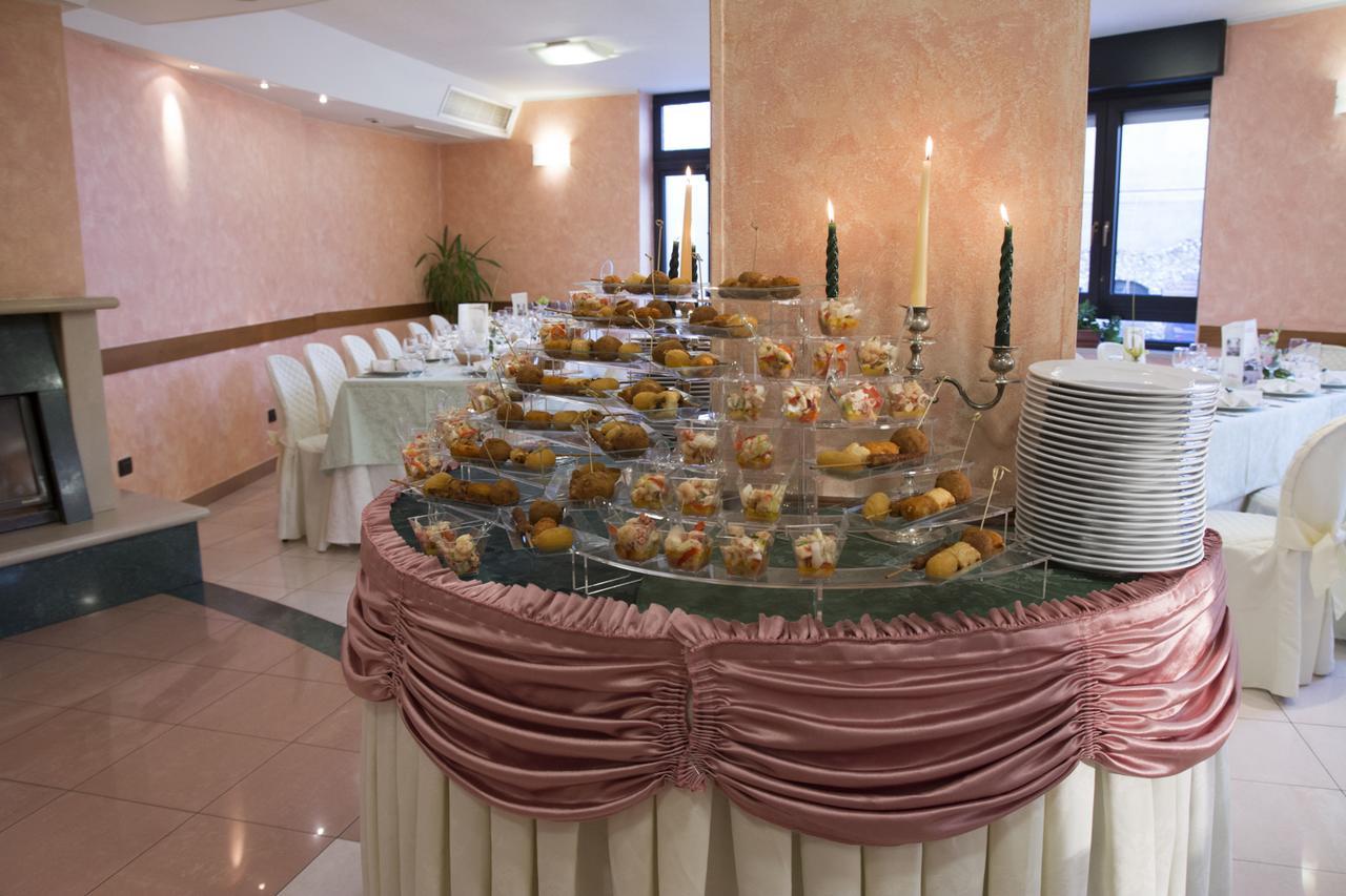 Ristorante Albergo Gerardo Di Masi Caposele Ngoại thất bức ảnh